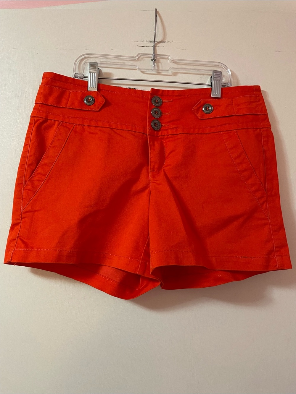 One 5 one Orange shorts with button details, size 4